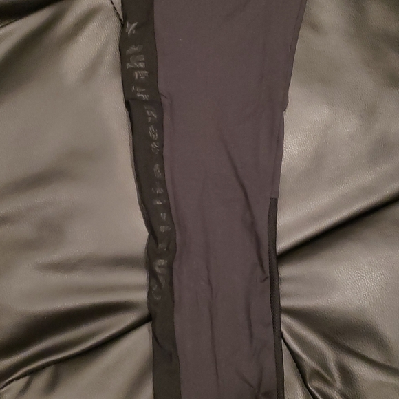 Yoga leggings - Picture 3 of 4